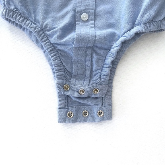 Baby Gap Oxford Button Up Bodysuit Light Blue Embroidered Bear 18-24M - Picture 5 of 10